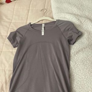 Lululemon swiftly tech t-shirt size 6